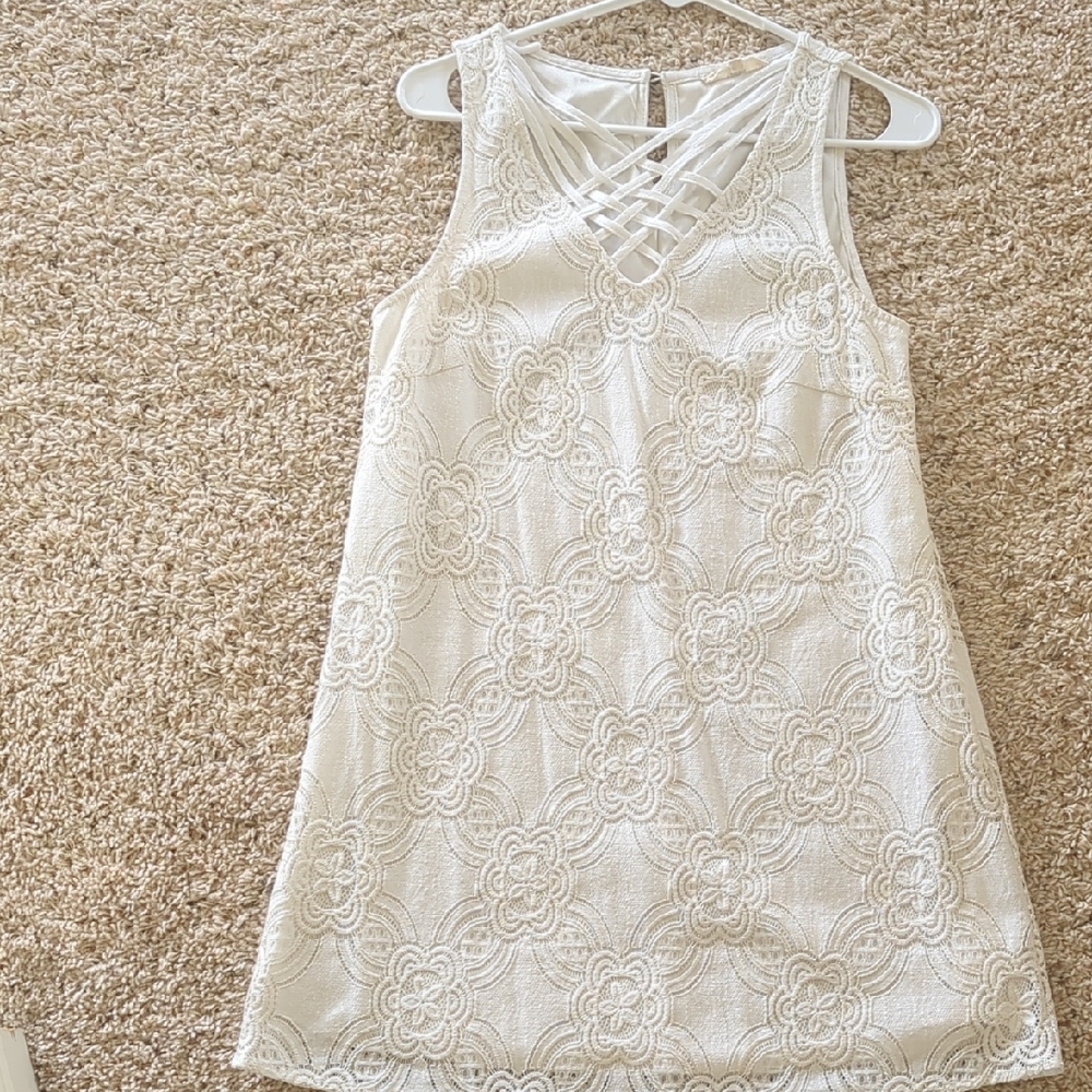 Elegant White Lace Dress